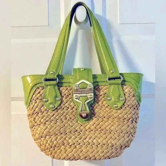 Michael Kors Green and Tan Woven Bag - Picture 2 of 14